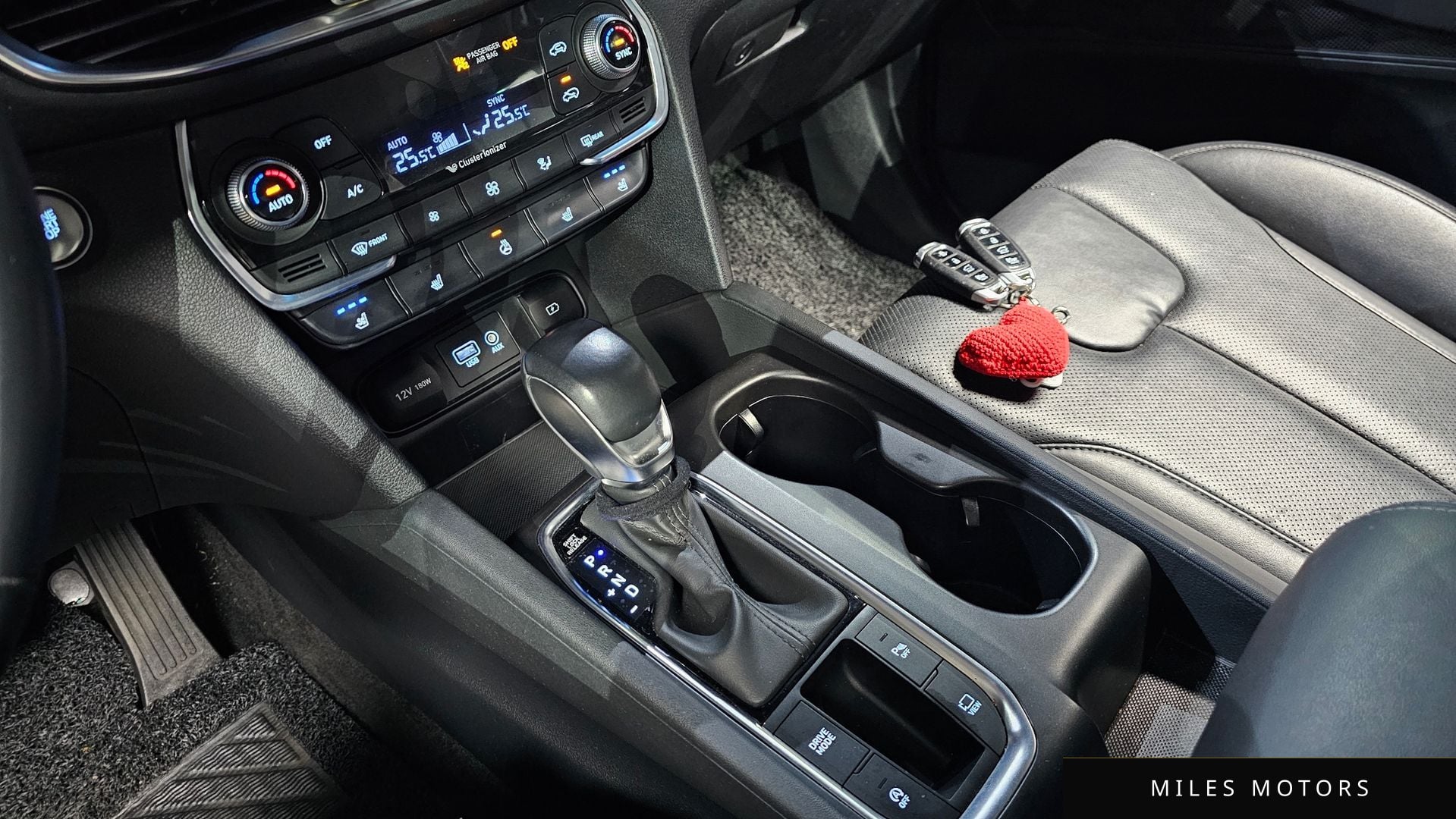 Hyundai Santafe 2019 — миниатюра 9