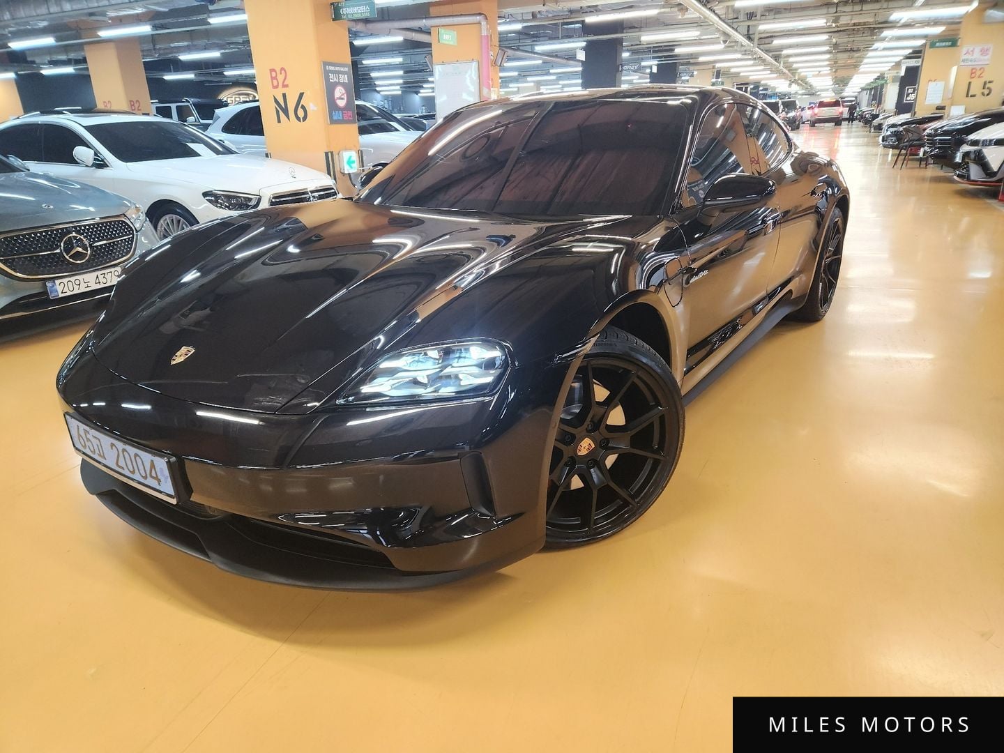 Porsche Taycan 2026 — миниатюра 2