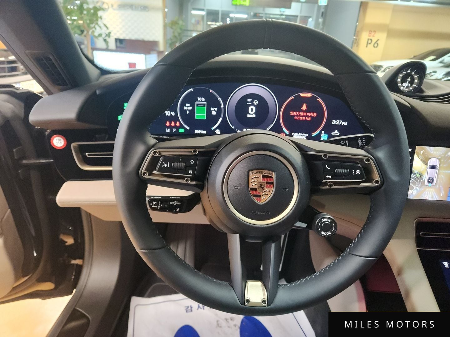 Porsche Taycan 2026 — миниатюра 11