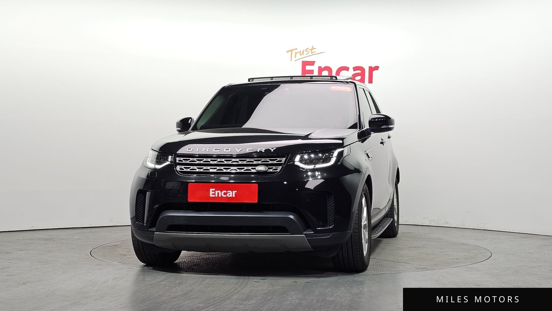 Land Rover Discovery 2018 — миниатюра 2
