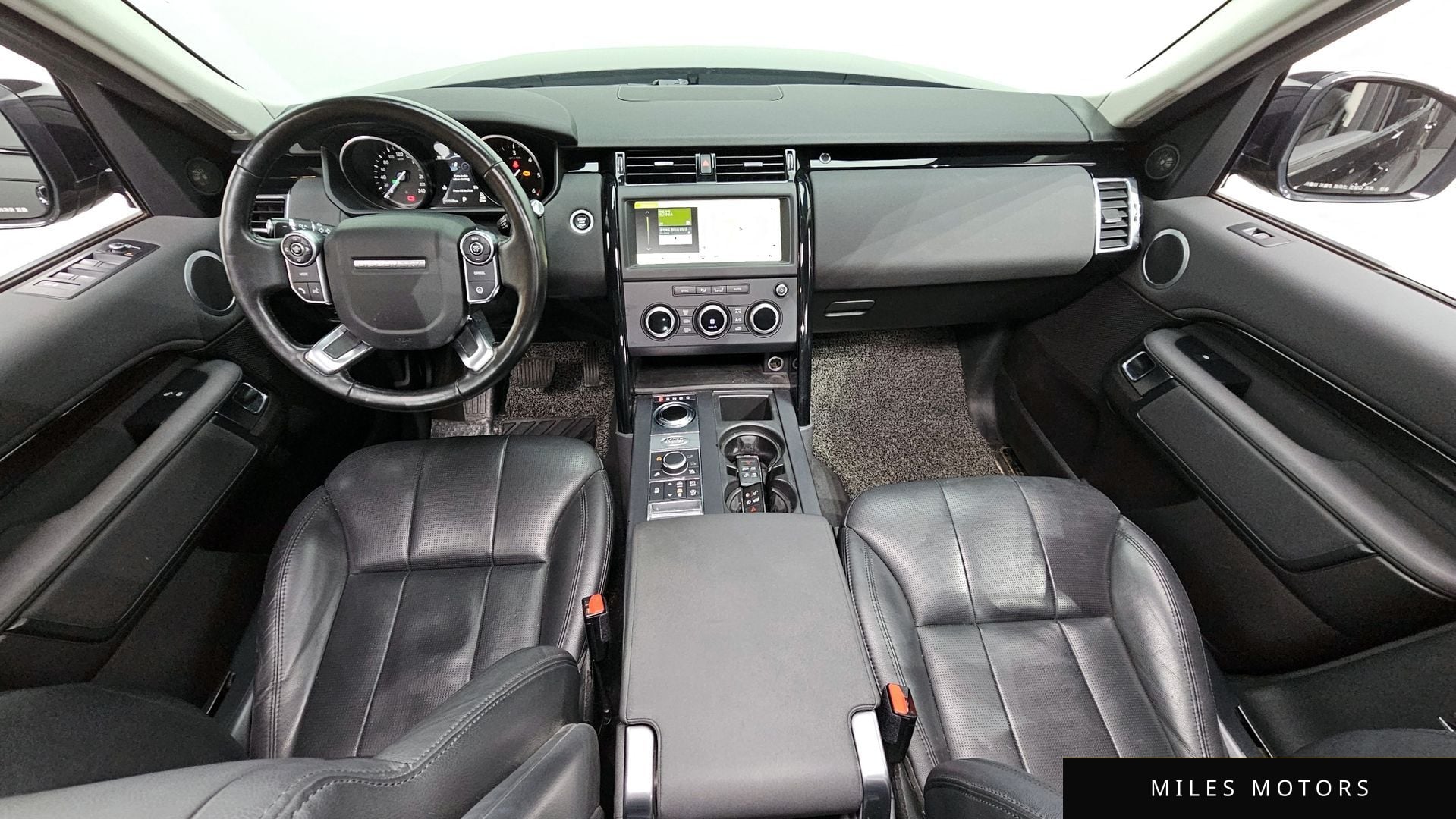 Land Rover Discovery 2018 — миниатюра 6