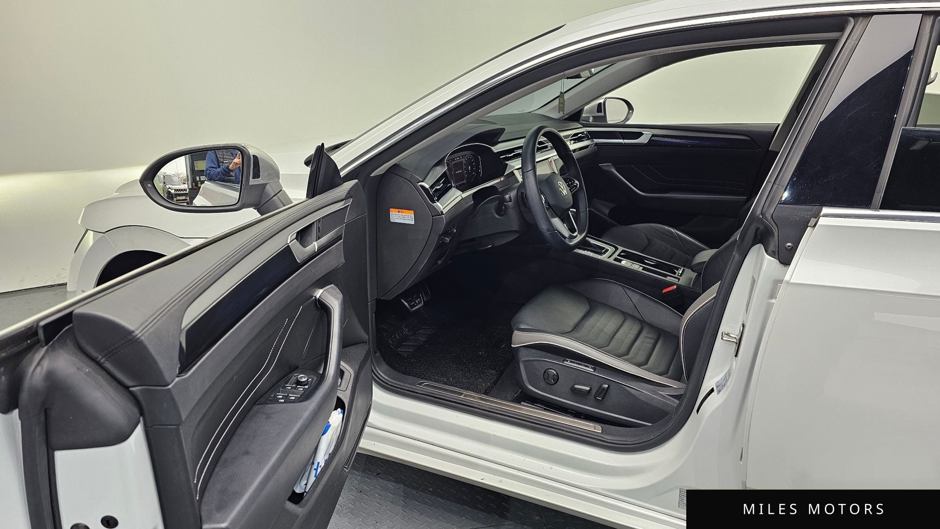 Volkswagen 아테온 2022 — миниатюра 10
