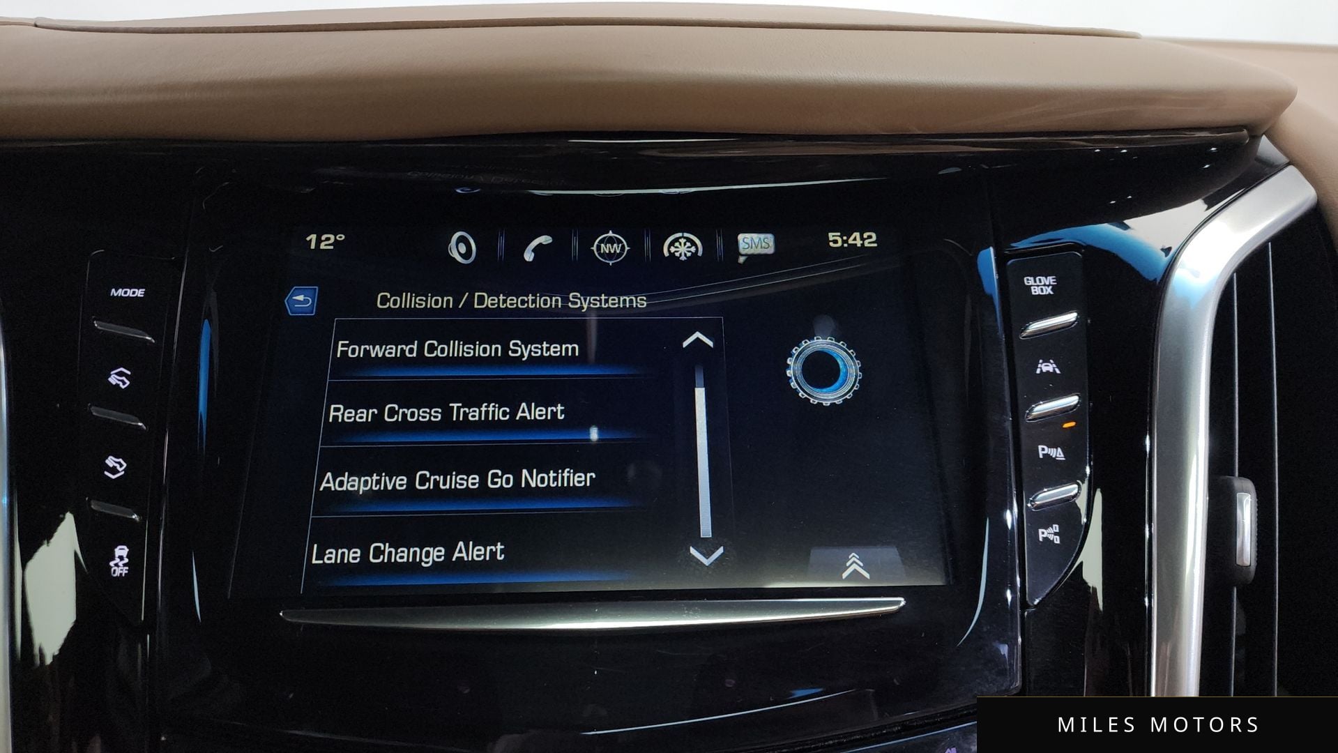 Cadillac 에스컬레이드 2019 — миниатюра 16