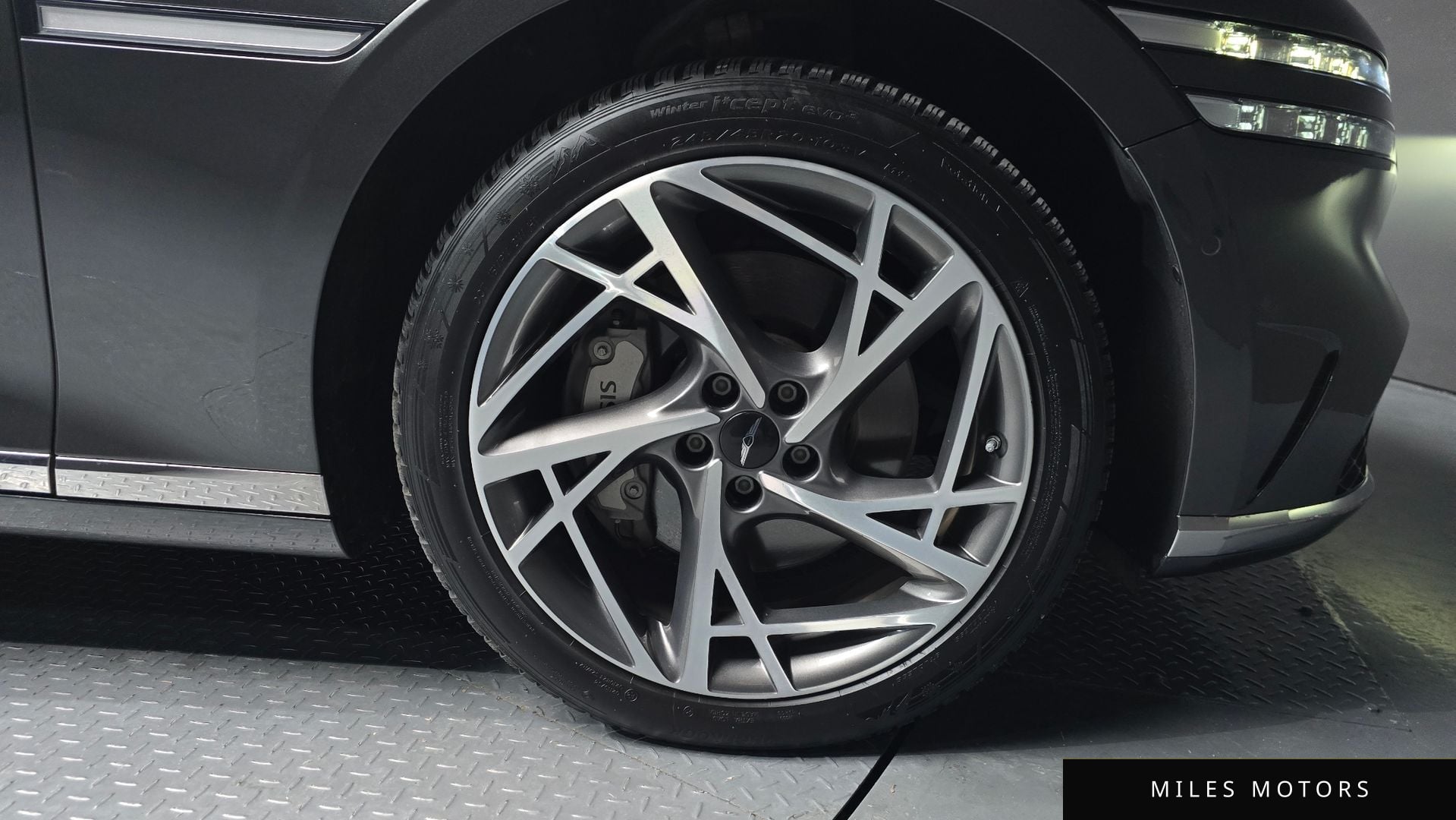 Genesis G90 (RS4) 2022 — миниатюра 5