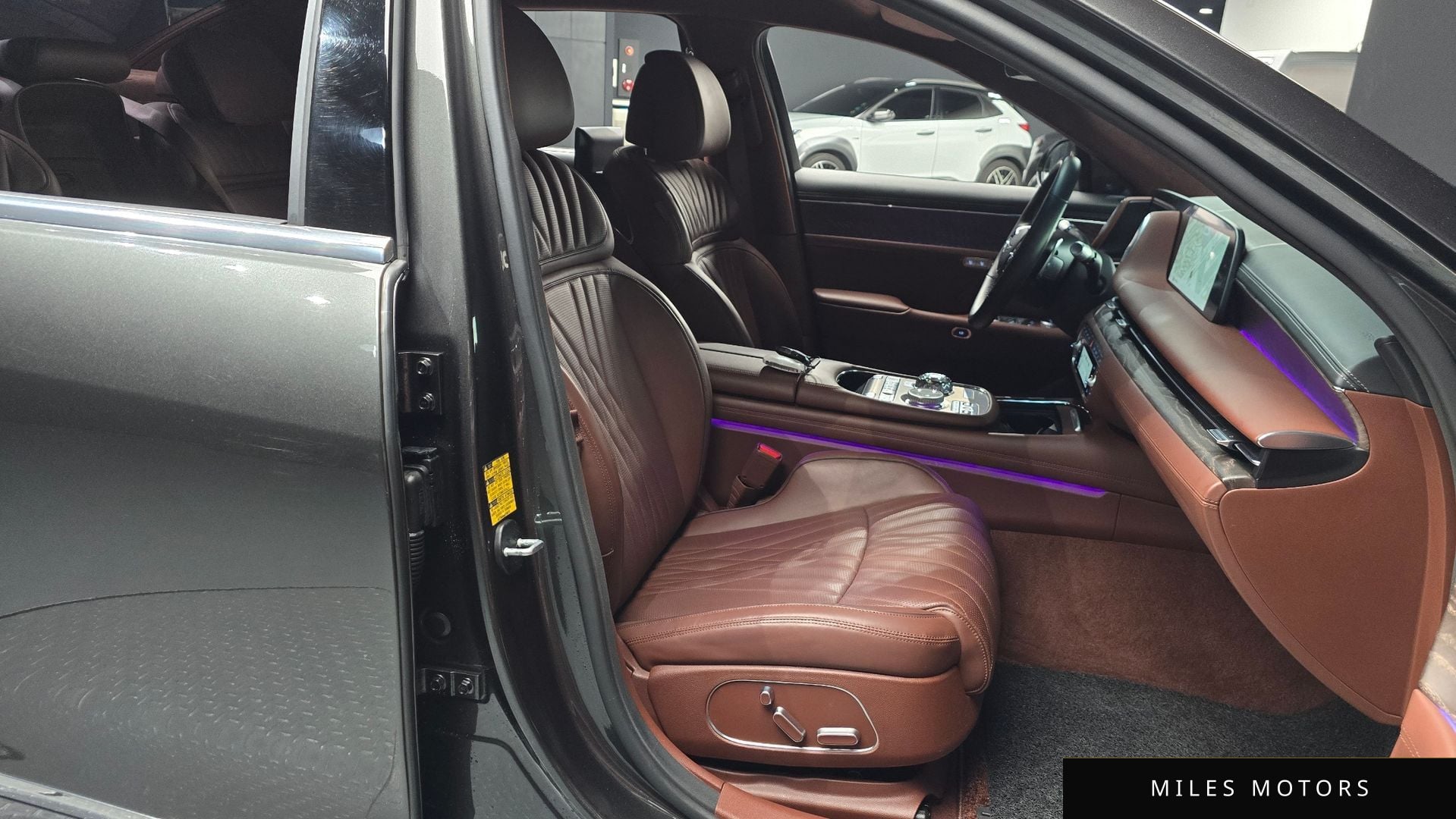 Genesis G90 (RS4) 2022 — миниатюра 10