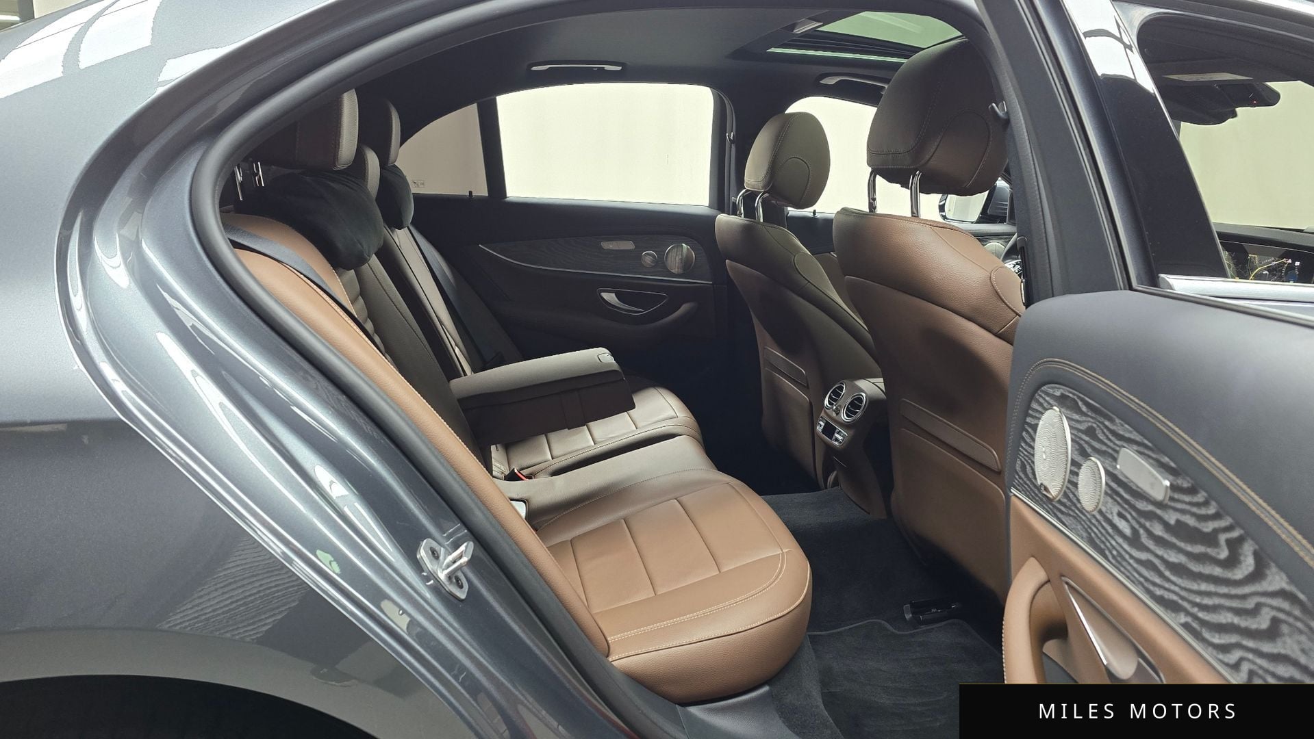Mercedes-Benz E-Class W213 2022 — миниатюра 12
