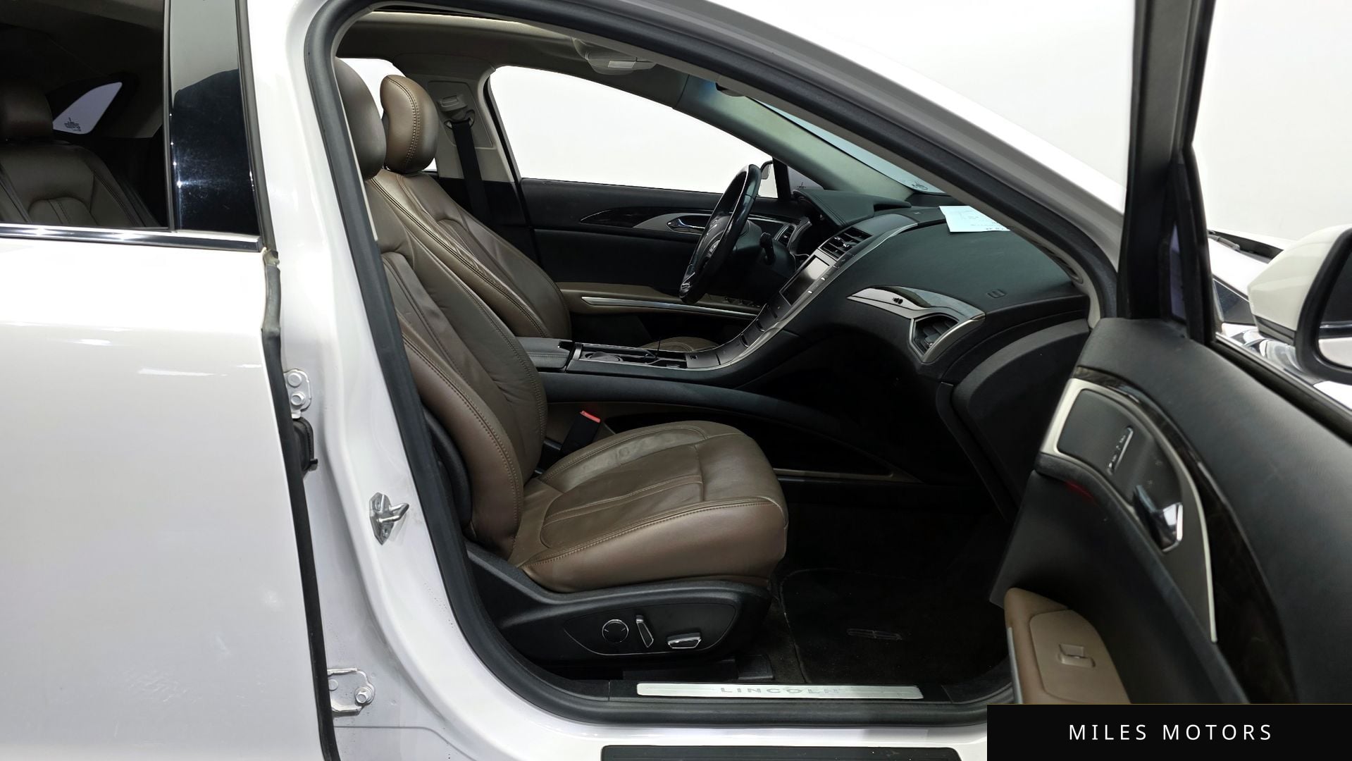 Lincoln MKZ 2015 — миниатюра 10