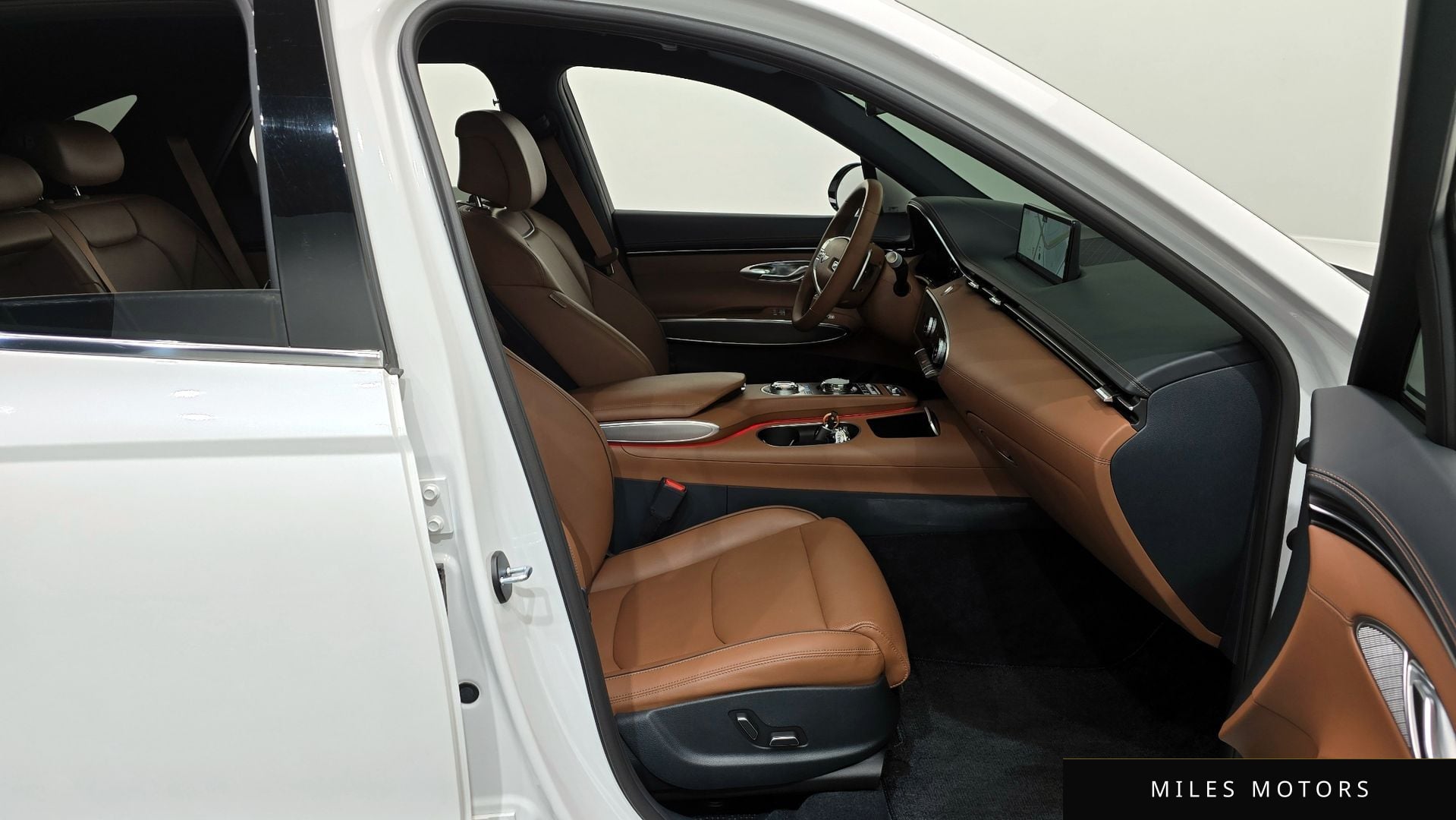 Genesis GV70 2023 — миниатюра 11