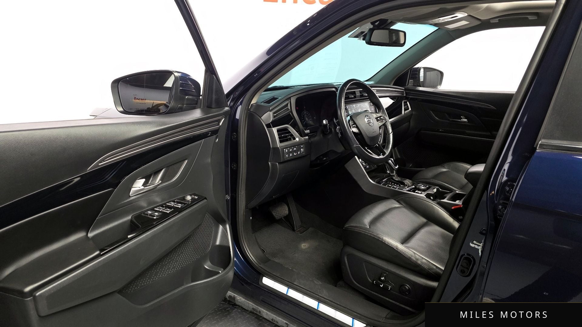 KG Mobility Beautiful Korando 2023 — миниатюра 10