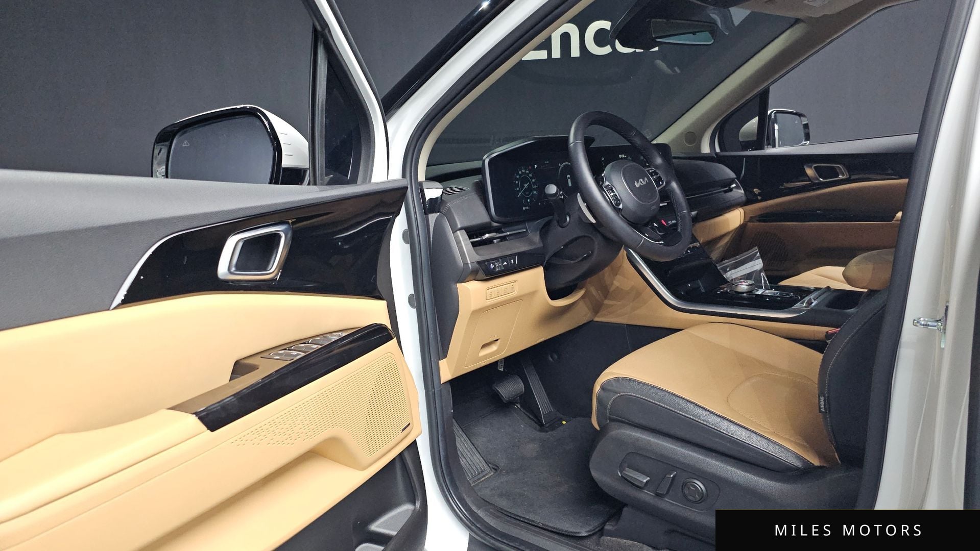 Kia Carnival 2023 — миниатюра 10