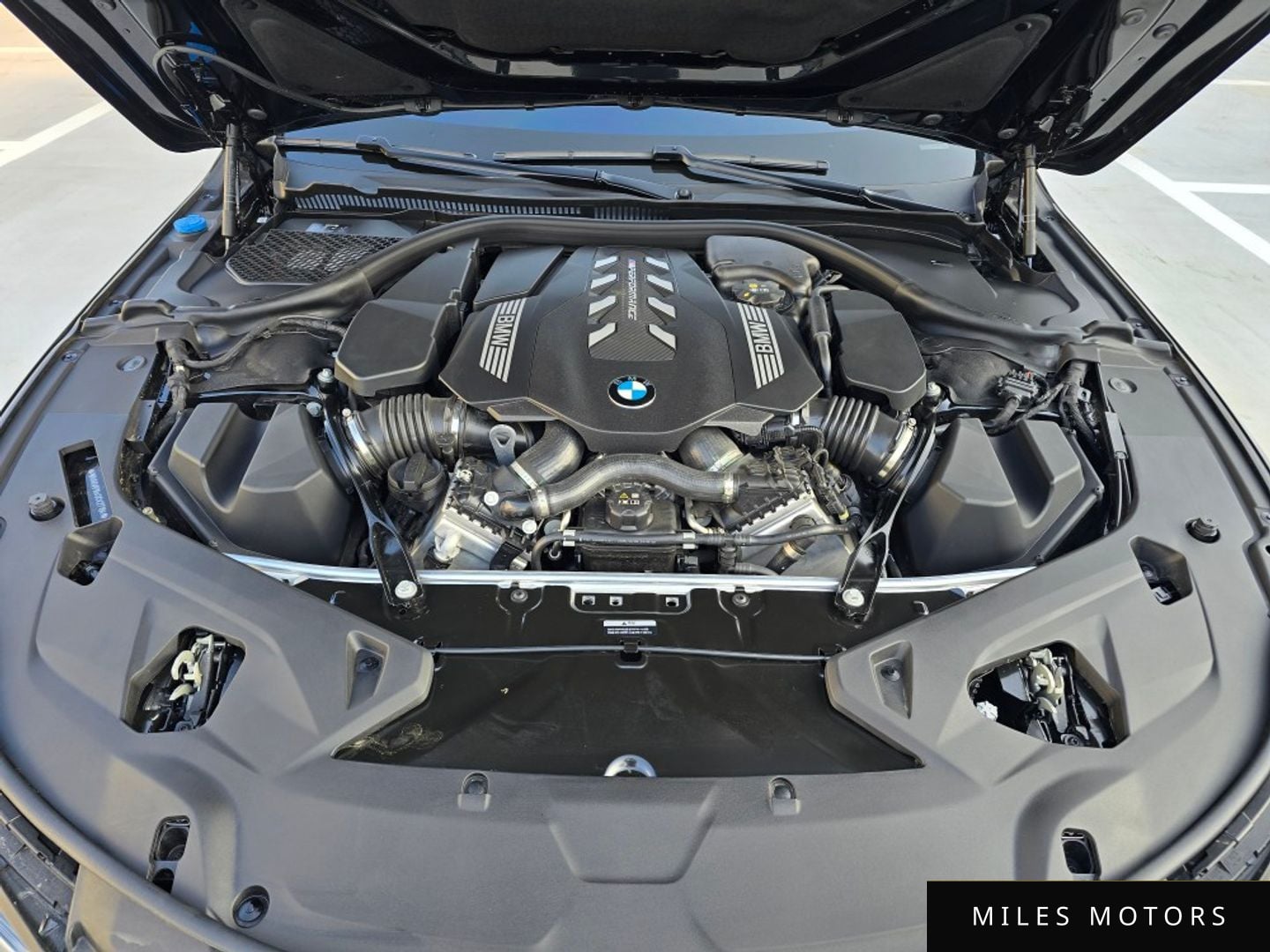 BMW 8 Series (G15) 2025 — миниатюра 6