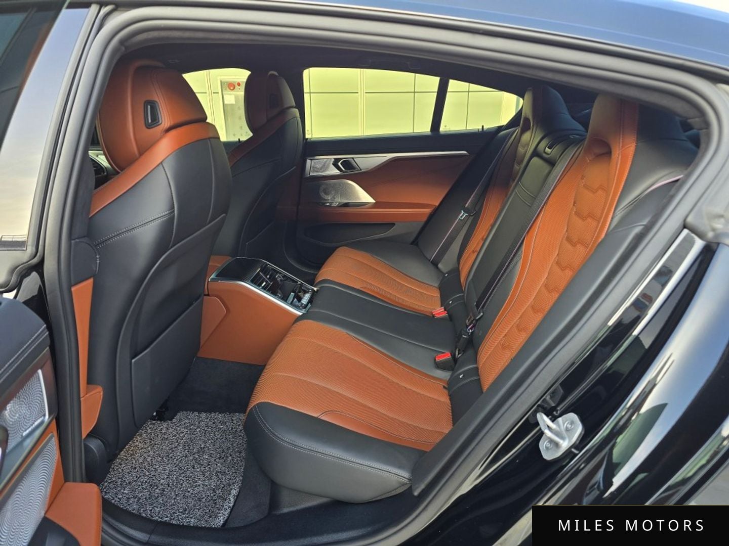 BMW 8 Series (G15) 2025 — миниатюра 10