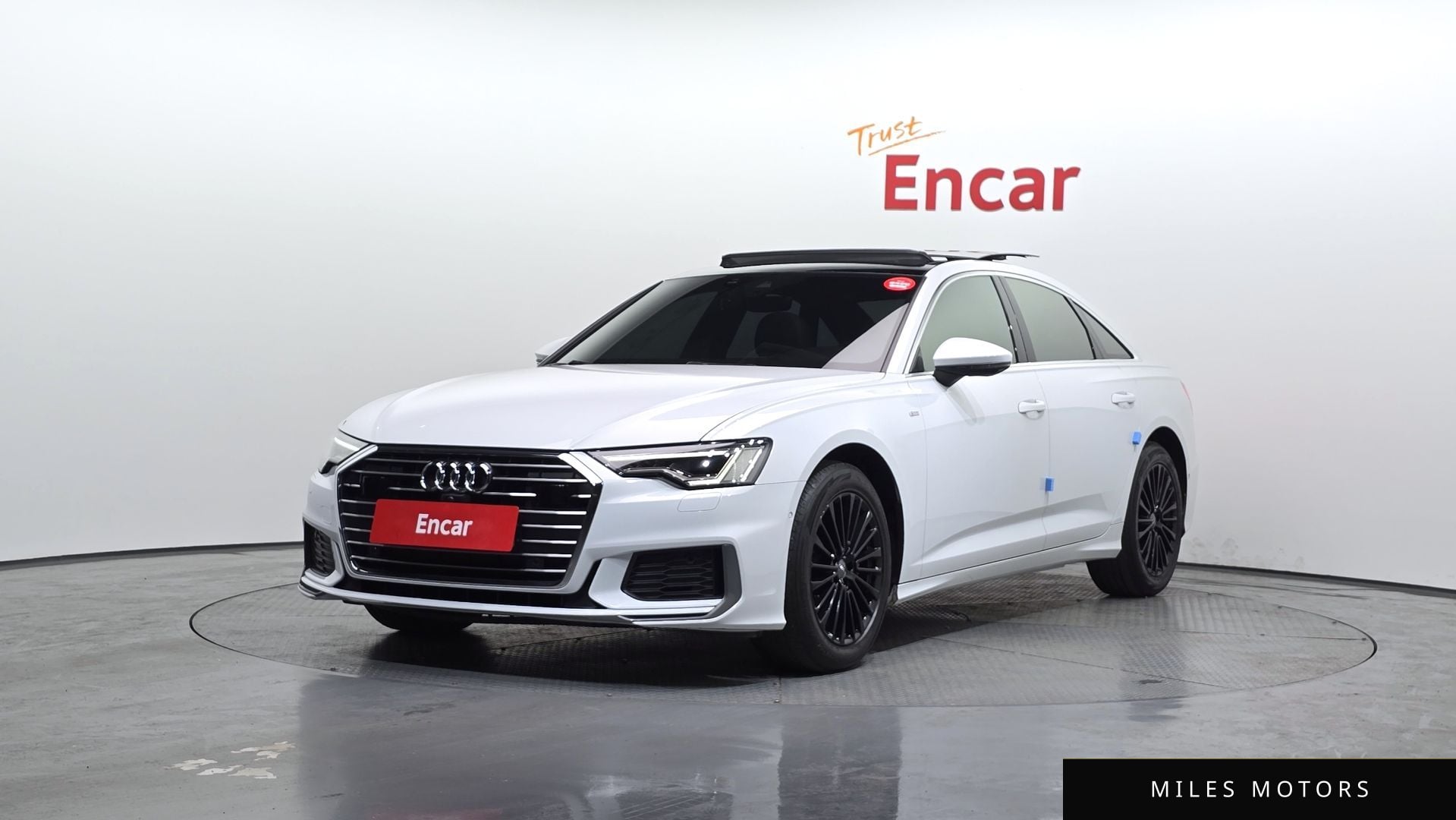 Audi A6 (C8) 2020 — фото 1 из 12