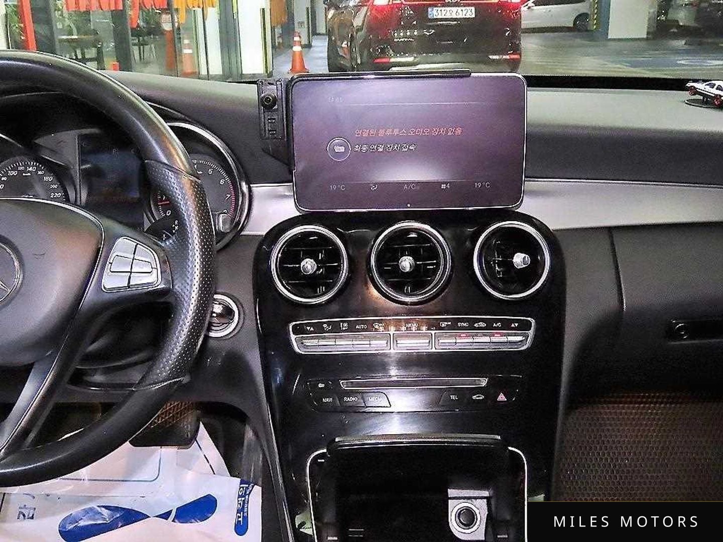 Mercedes-Benz C-Class W205 2016 — миниатюра 11