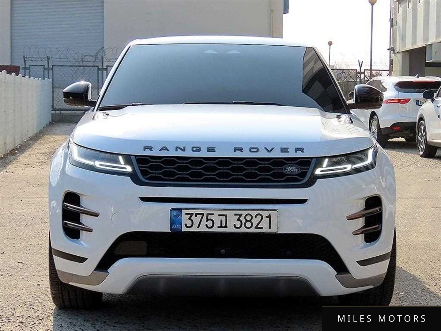 Land Rover Range Rover Evoque 2021 — фото 1 из 12