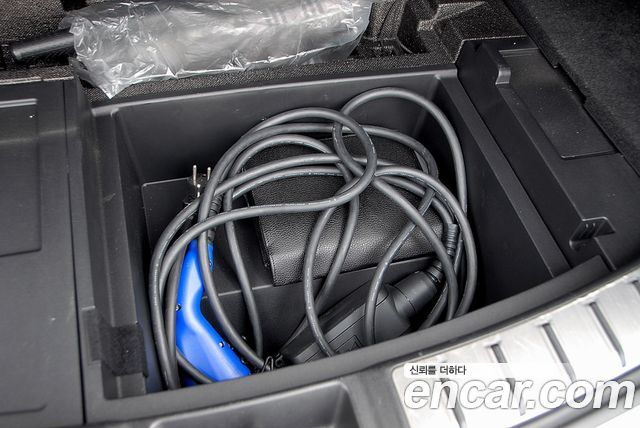 Лексус NX450h+ 2023 — миниатюра 18