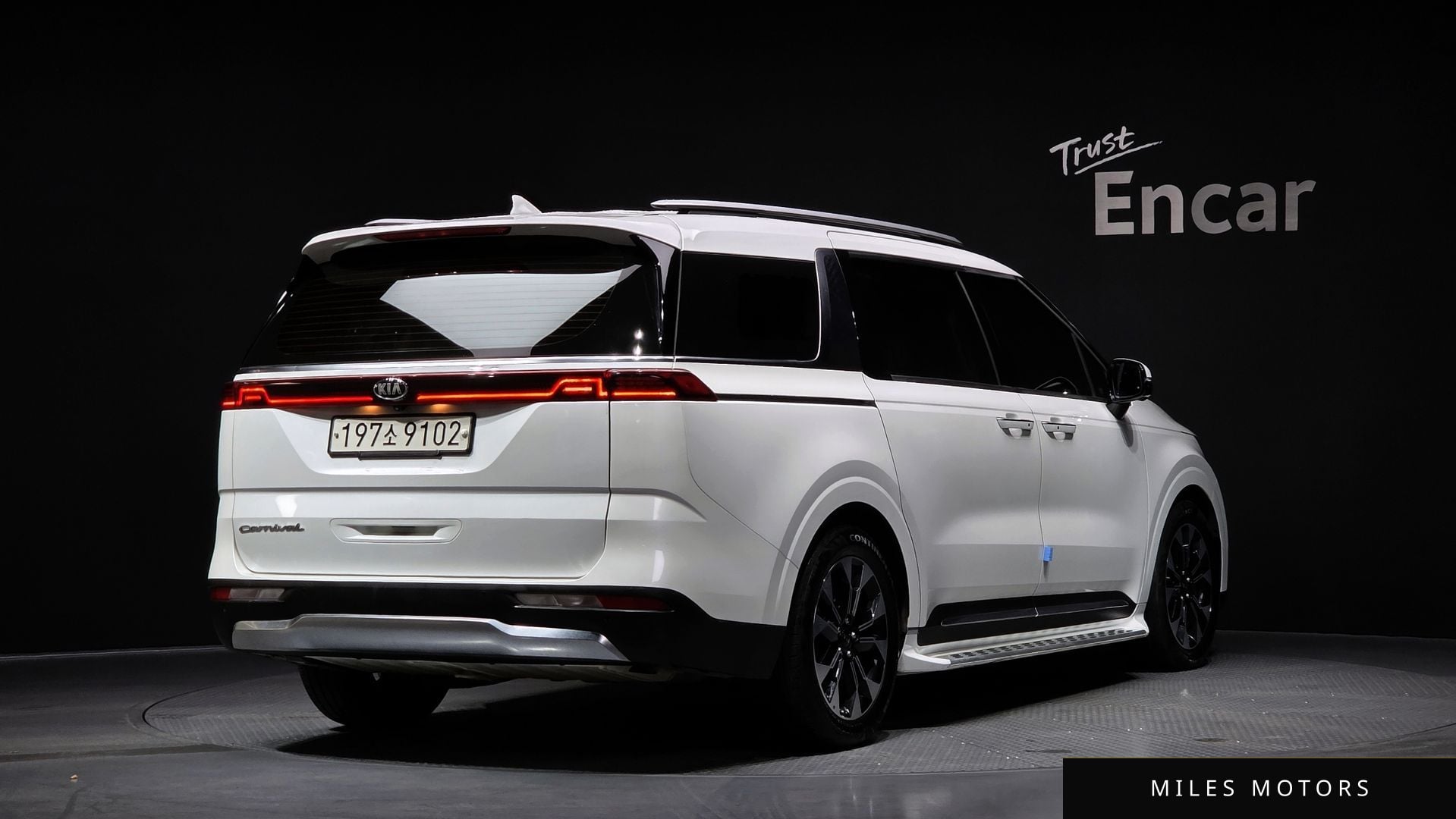 Kia Carnival 2021 — миниатюра 2