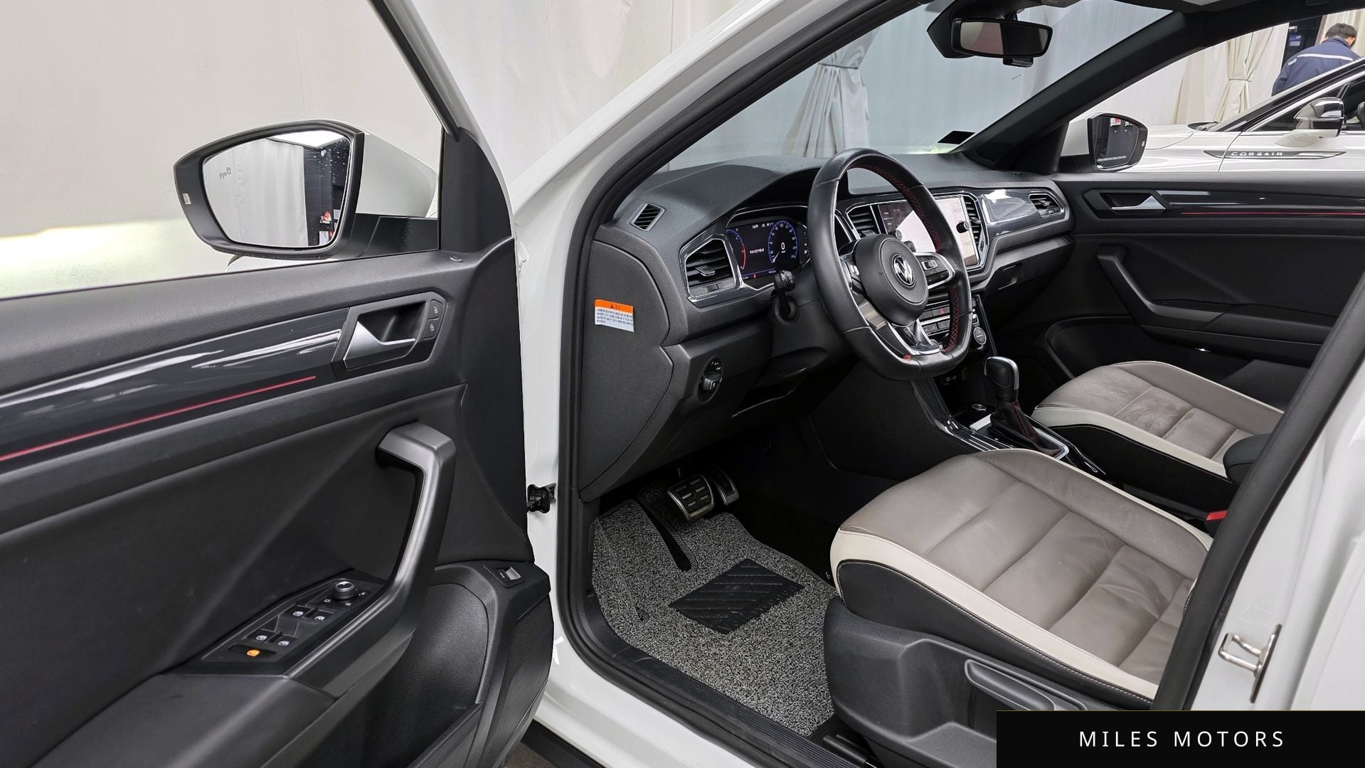 Volkswagen T-Roc 2021 — миниатюра 10