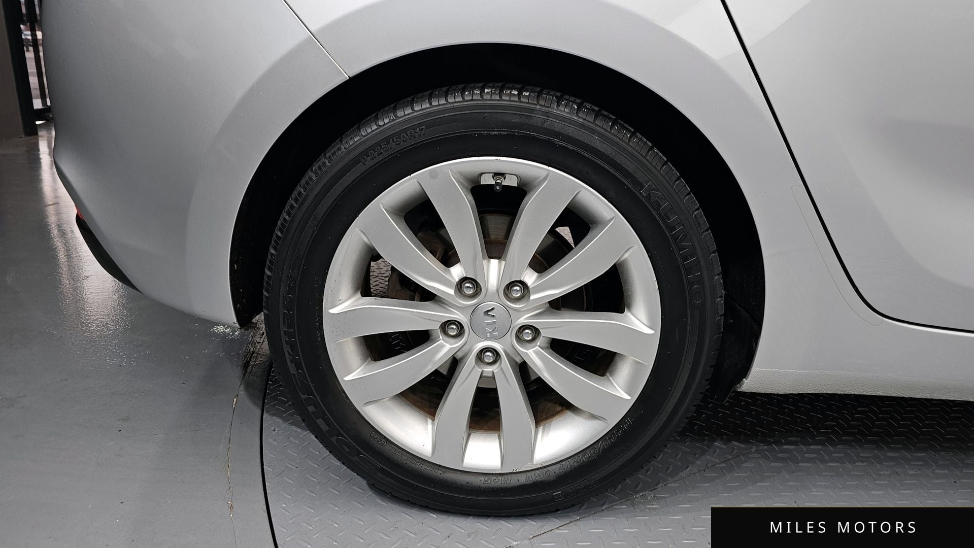 Kia Carens 2015 — миниатюра 5