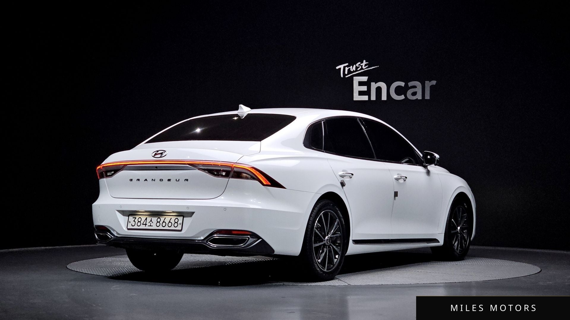 Hyundai Grandeur 2022 — миниатюра 2