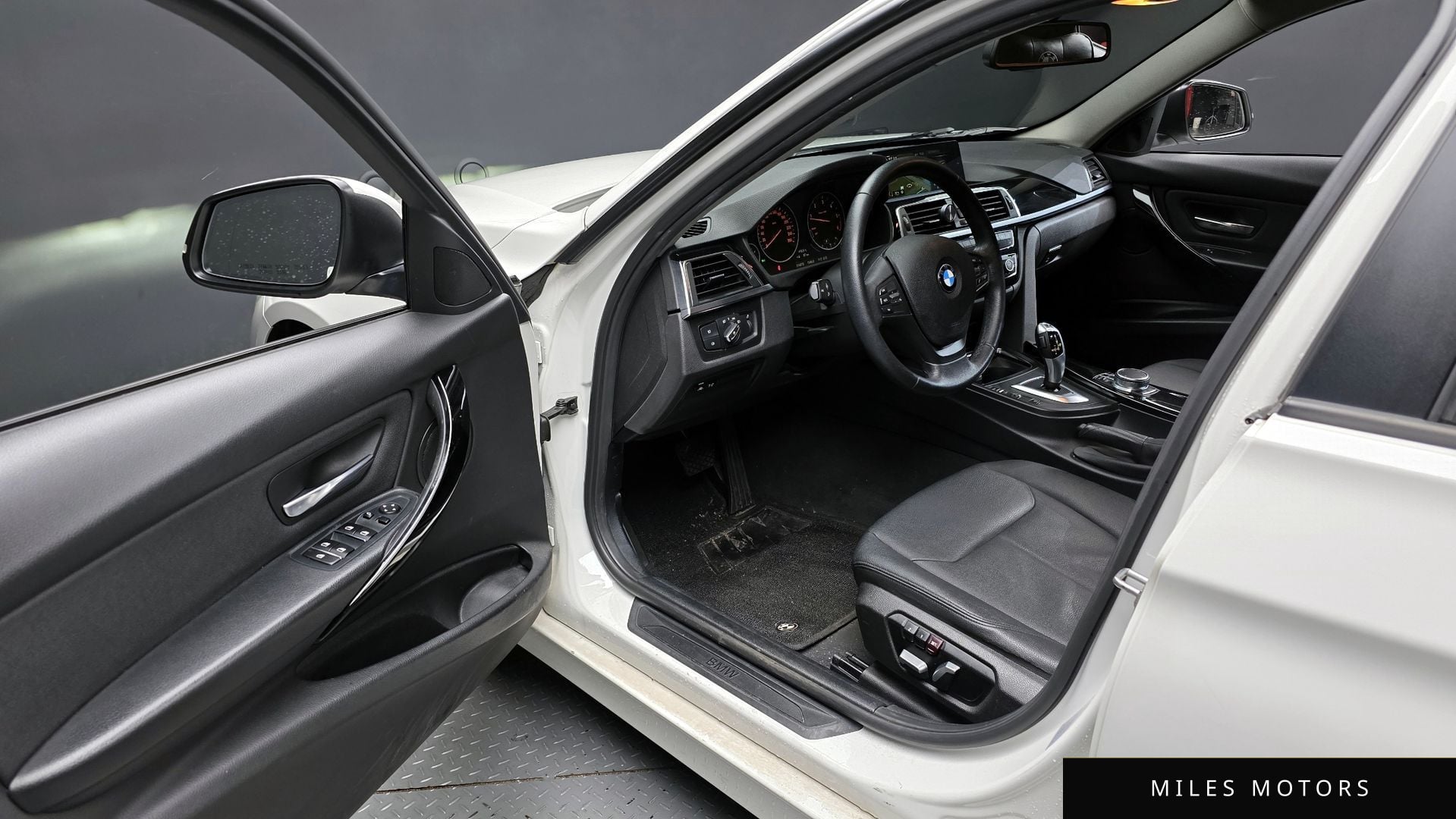 BMW 3 Series (F30) 2018 — миниатюра 11