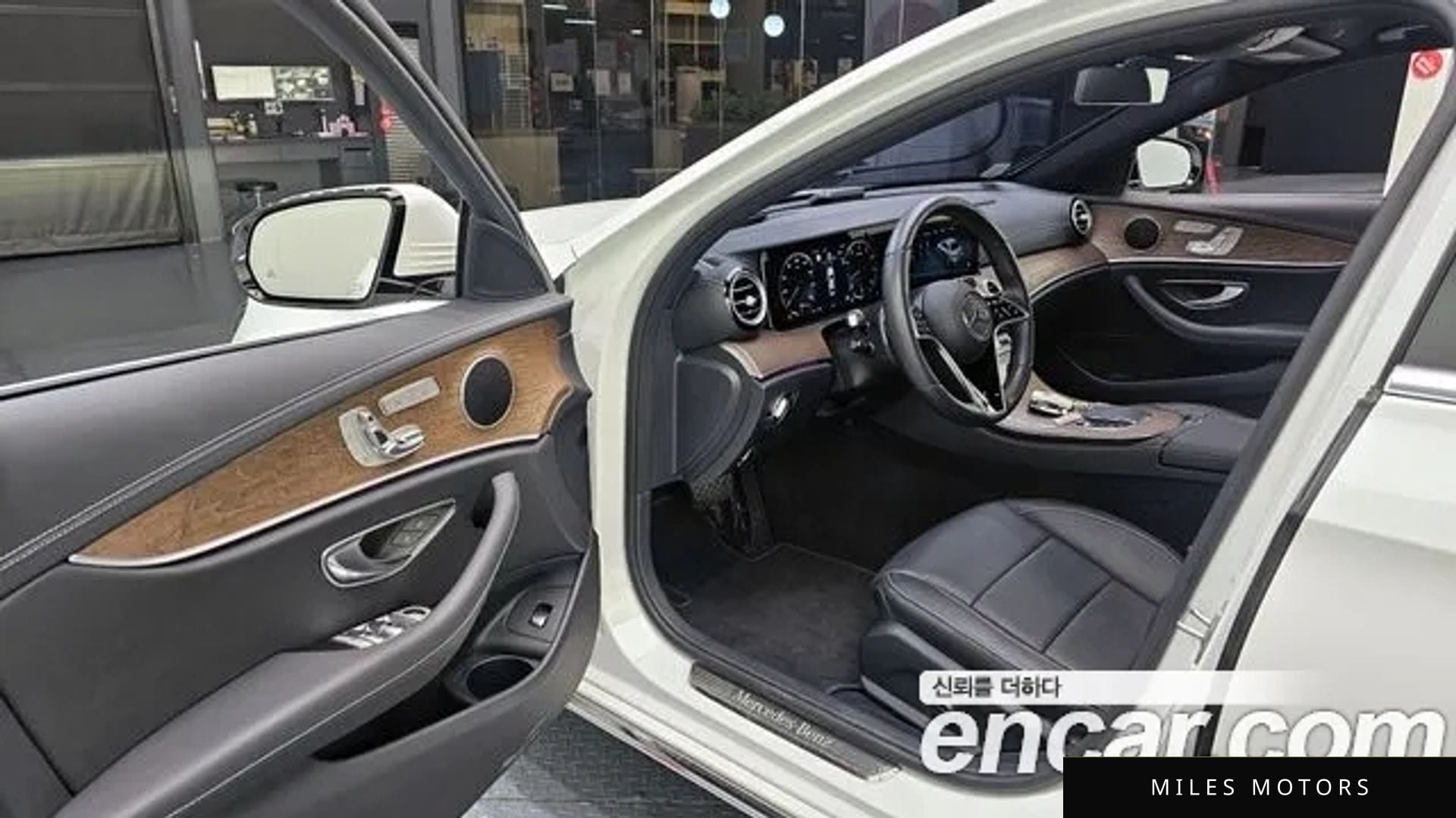 Mercedes-Benz E-Class W213 2023 — миниатюра 11