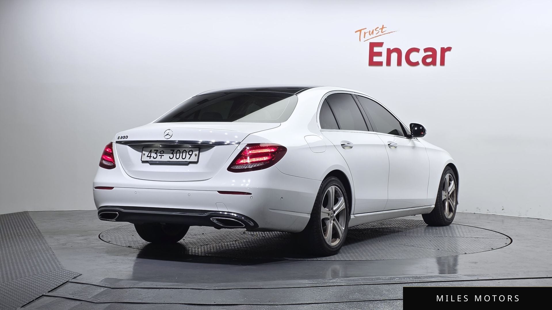 Mercedes-Benz E-Class W213 2018 — миниатюра 2