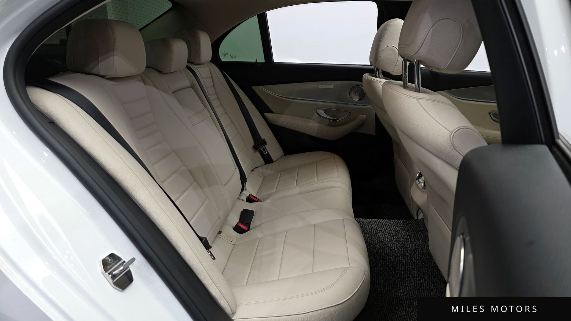 Mercedes-Benz E-Class W213 2018 — миниатюра 12