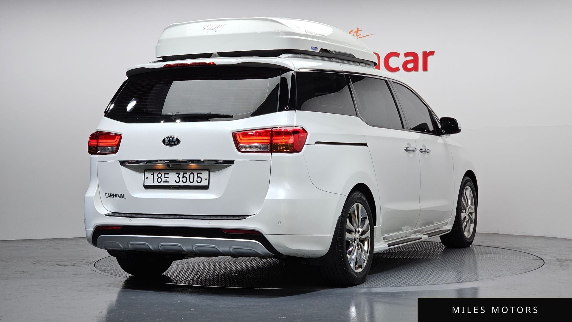 Kia Canival 2016 — миниатюра 2