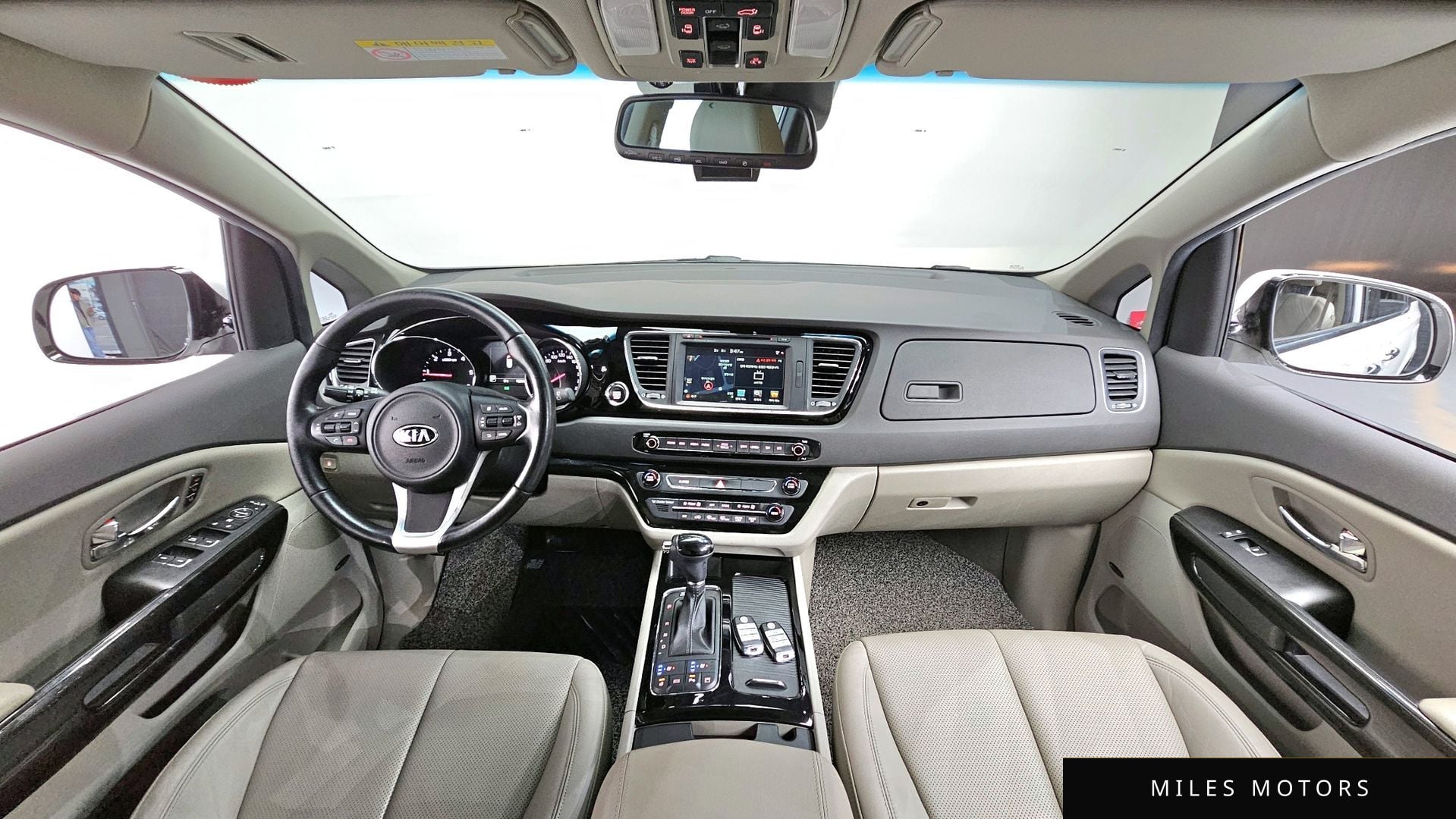 Kia Canival 2016 — миниатюра 7