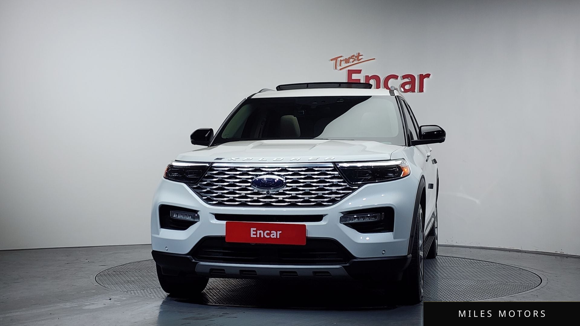 Ford Explorer 2022 — миниатюра 3