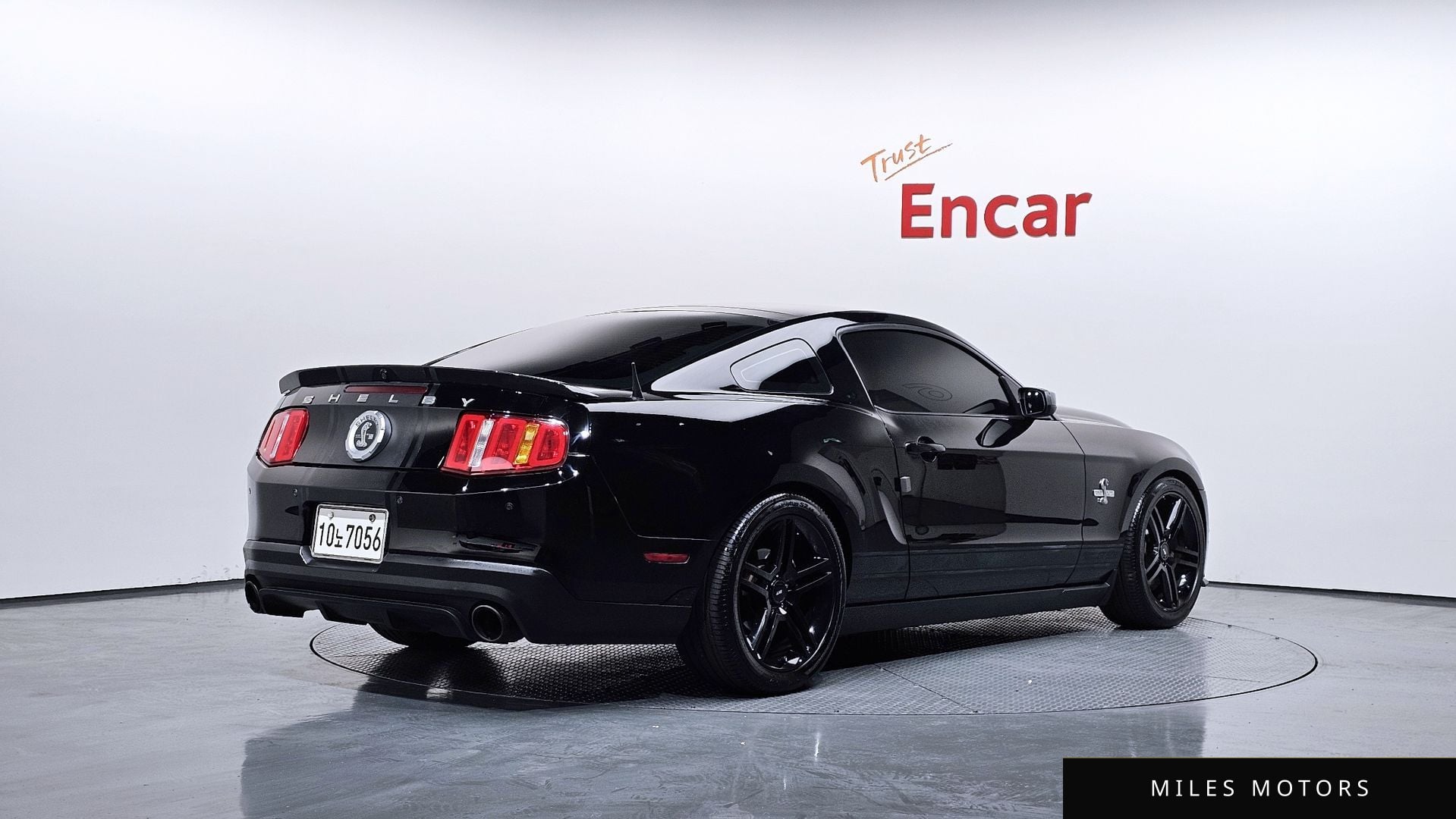 Ford Mustang 2010 — миниатюра 2