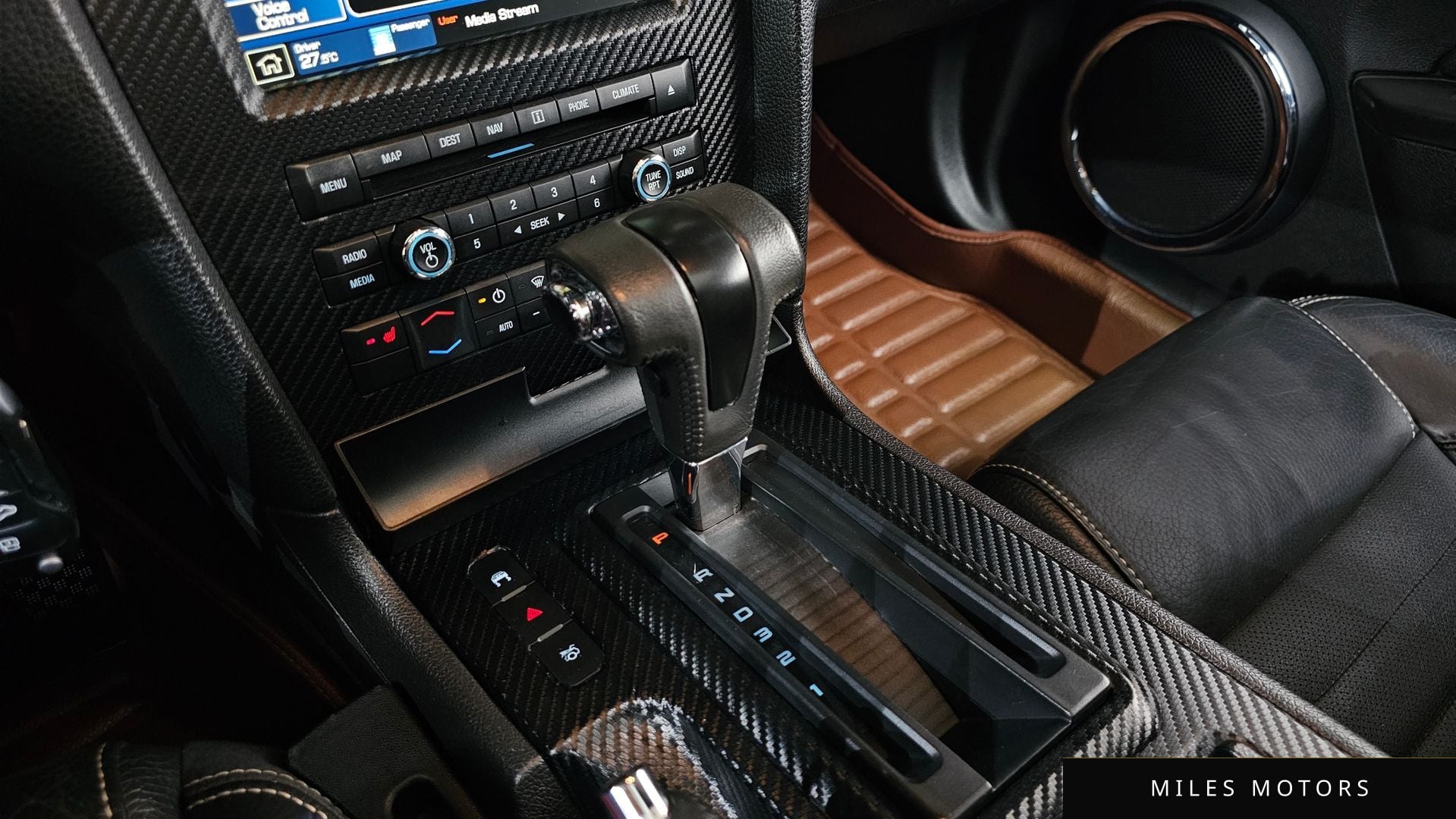 Ford Mustang 2010 — миниатюра 9