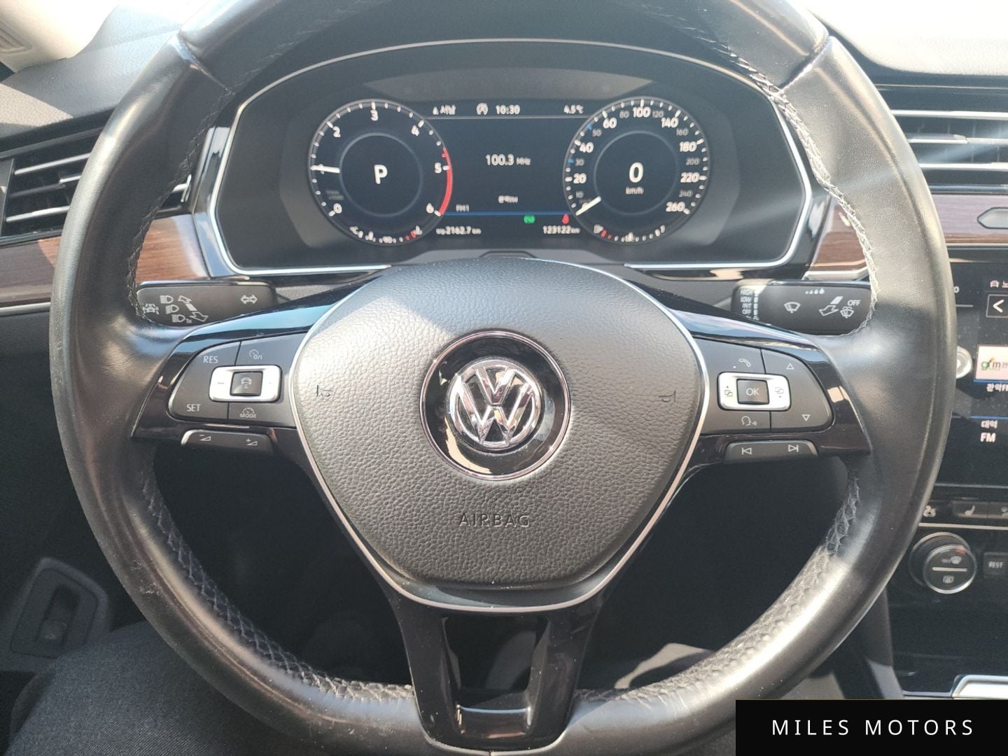Volkswagen Passat 2018 — миниатюра 12