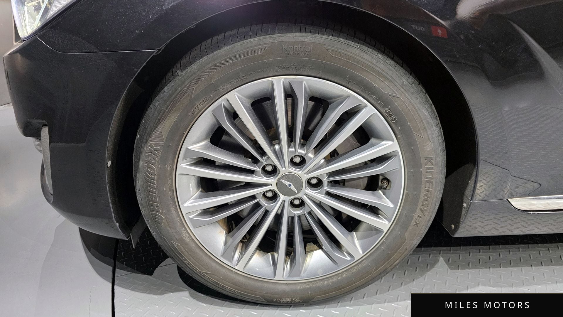 Genesis EQ900 2016 — миниатюра 5