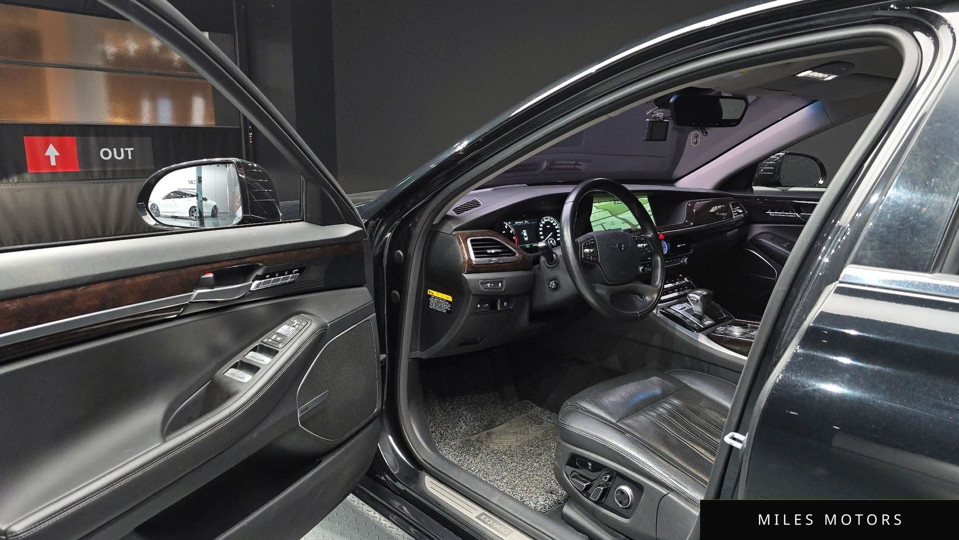 Genesis EQ900 2016 — миниатюра 10