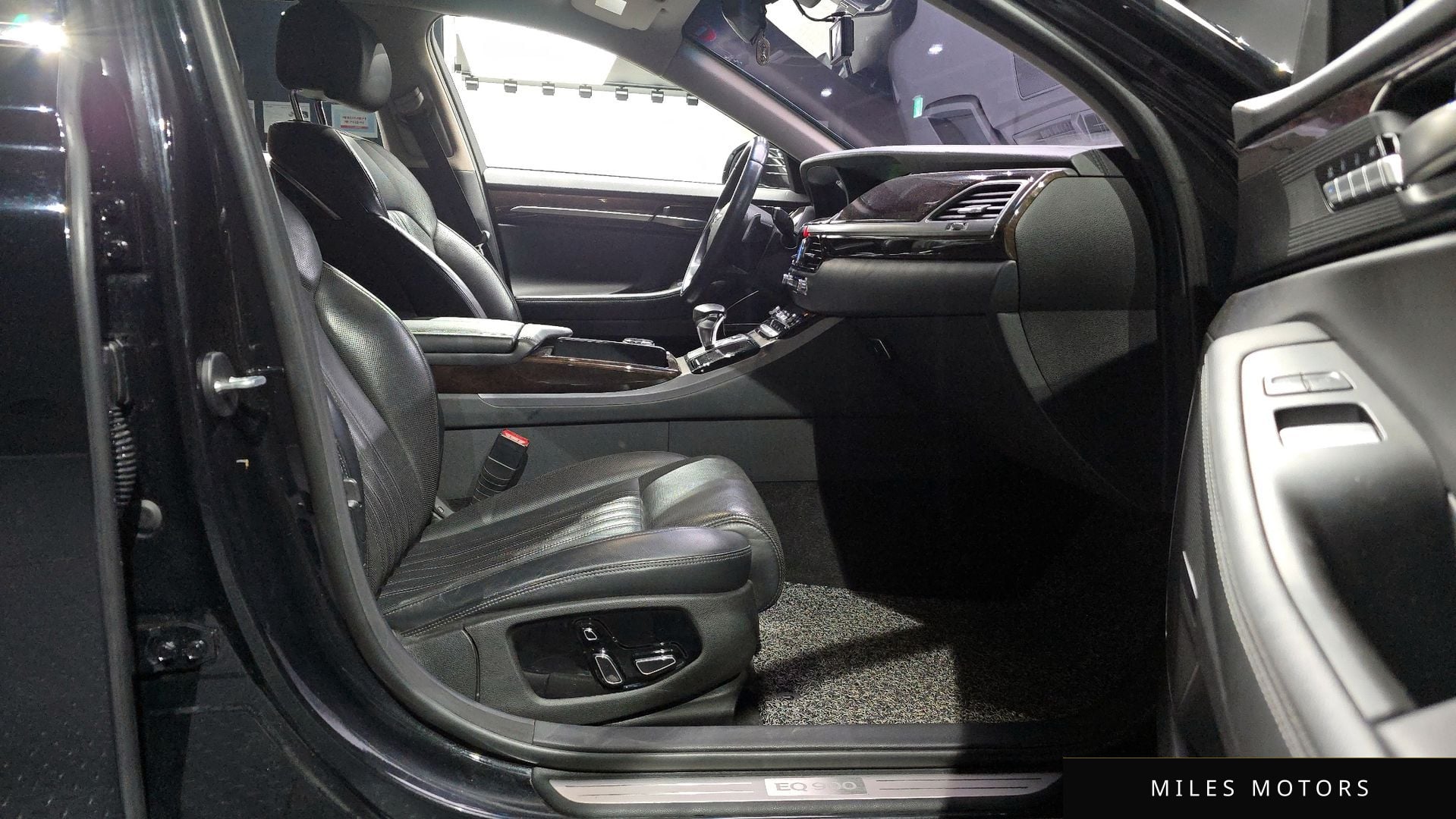 Genesis EQ900 2016 — миниатюра 11