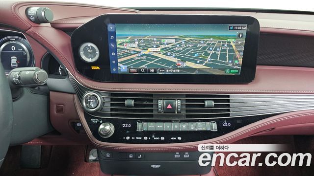 Лексус LS500h 2023 — миниатюра 15