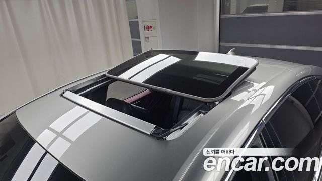 Лексус LS500h 2023 — миниатюра 19