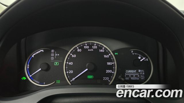 Лексус CT200h 2018 — миниатюра 8