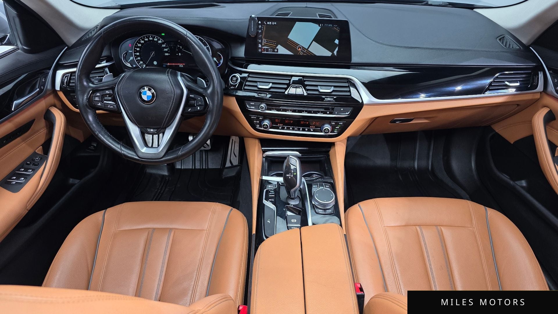 BMW 5 Series (G30) 2018 — миниатюра 7