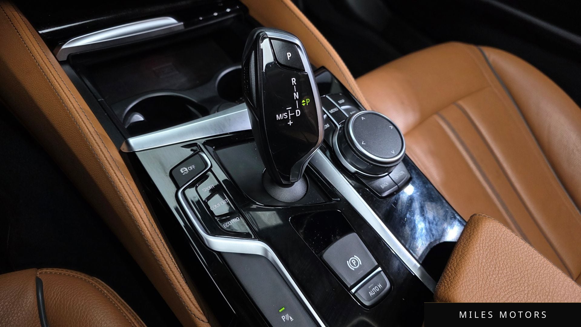 BMW 5 Series (G30) 2018 — миниатюра 9