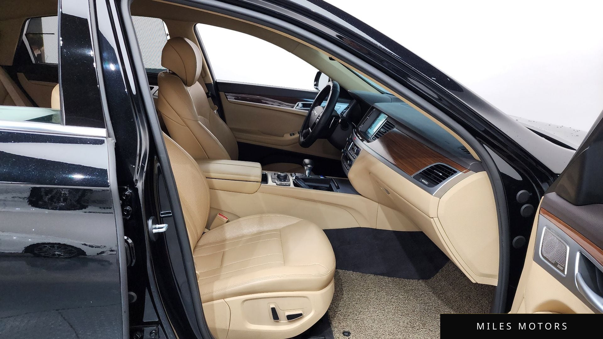 Genesis G80 2017 — миниатюра 11