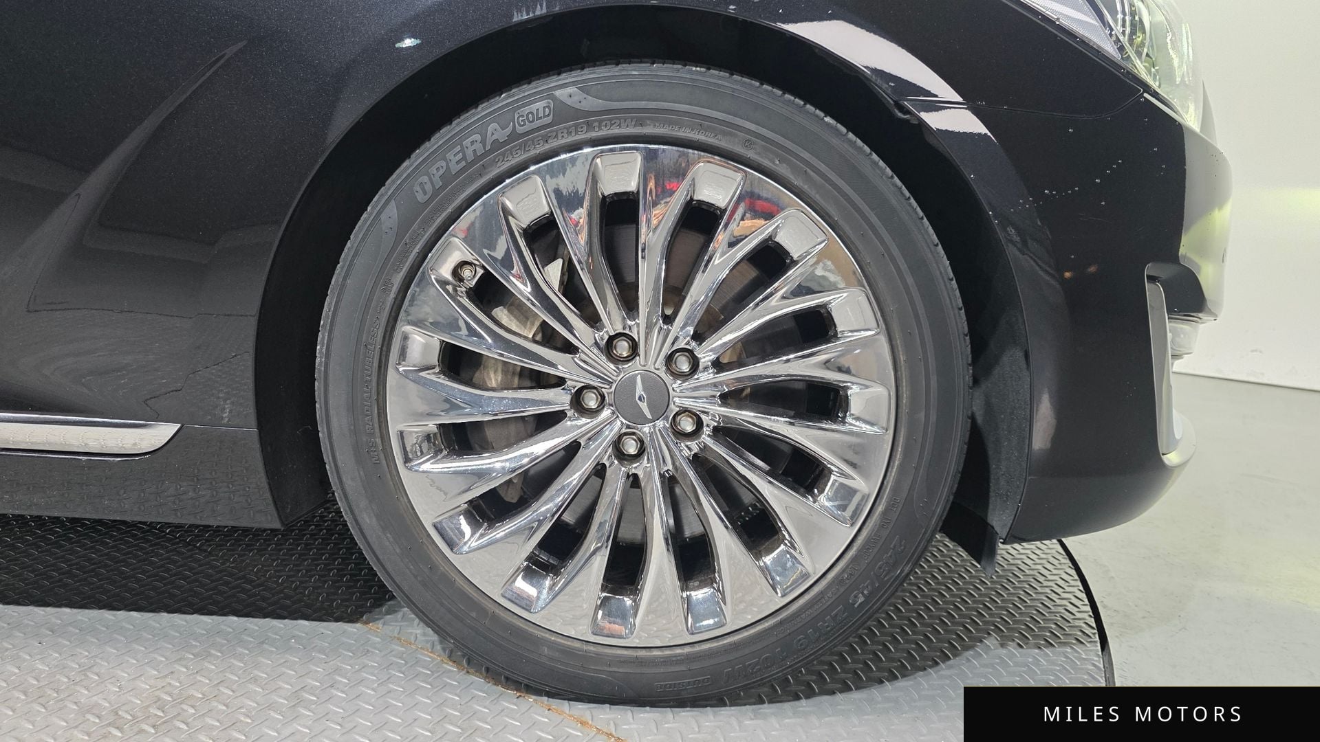 Genesis EQ900 2018 — миниатюра 5
