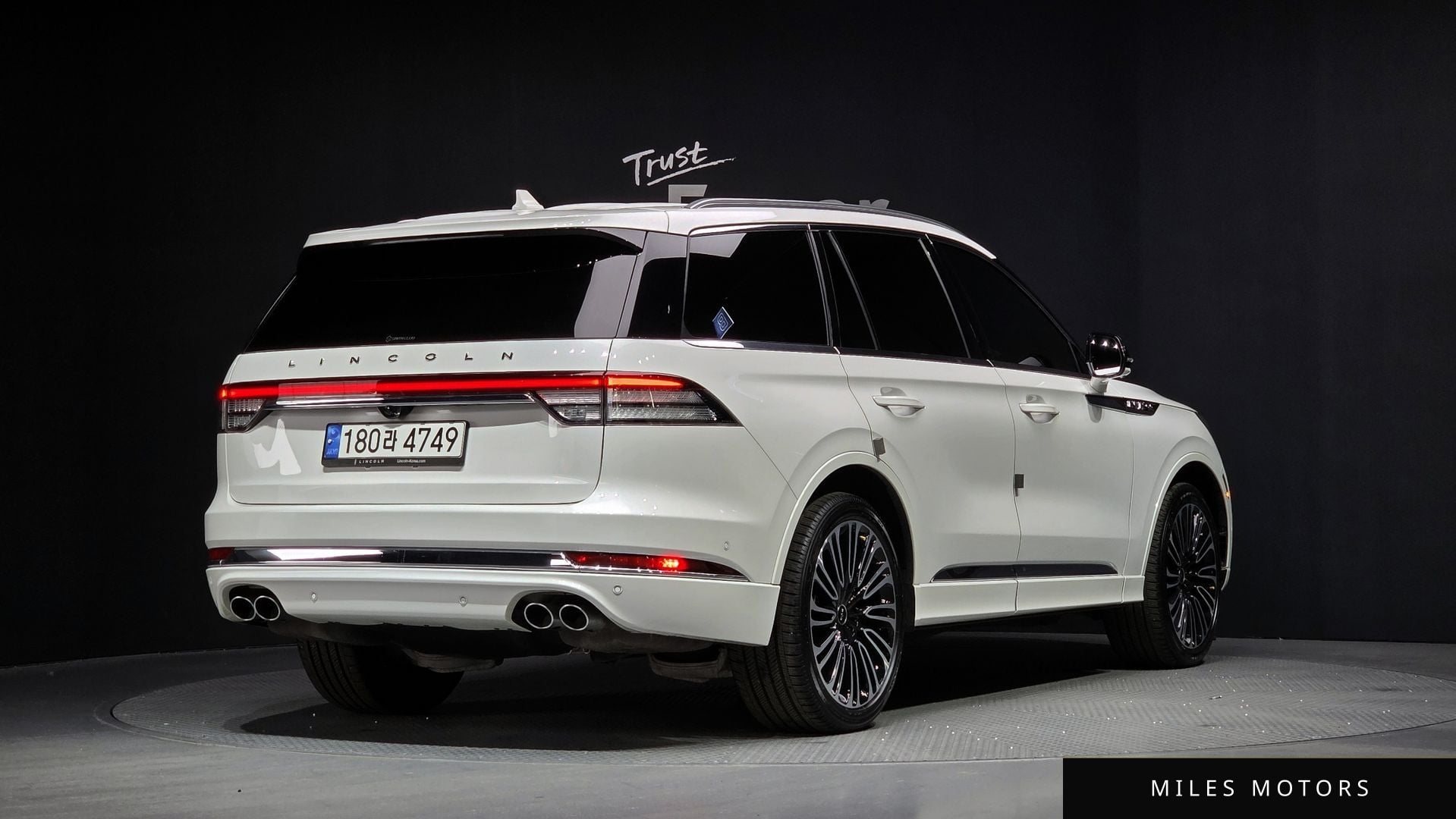 Lincoln Aviator 2023 — миниатюра 2