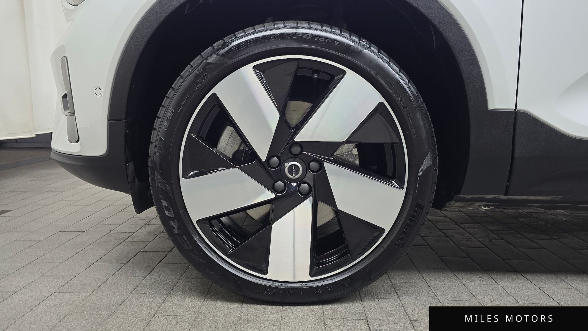 Volvo C40 리차지 2023 — миниатюра 5