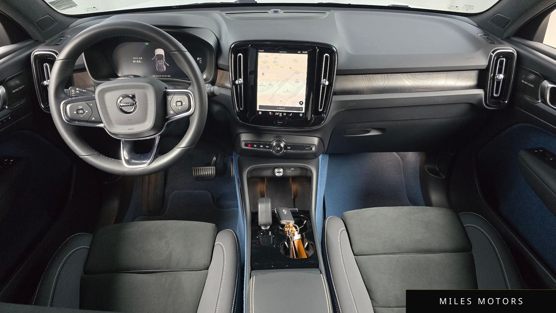Volvo C40 리차지 2023 — миниатюра 7