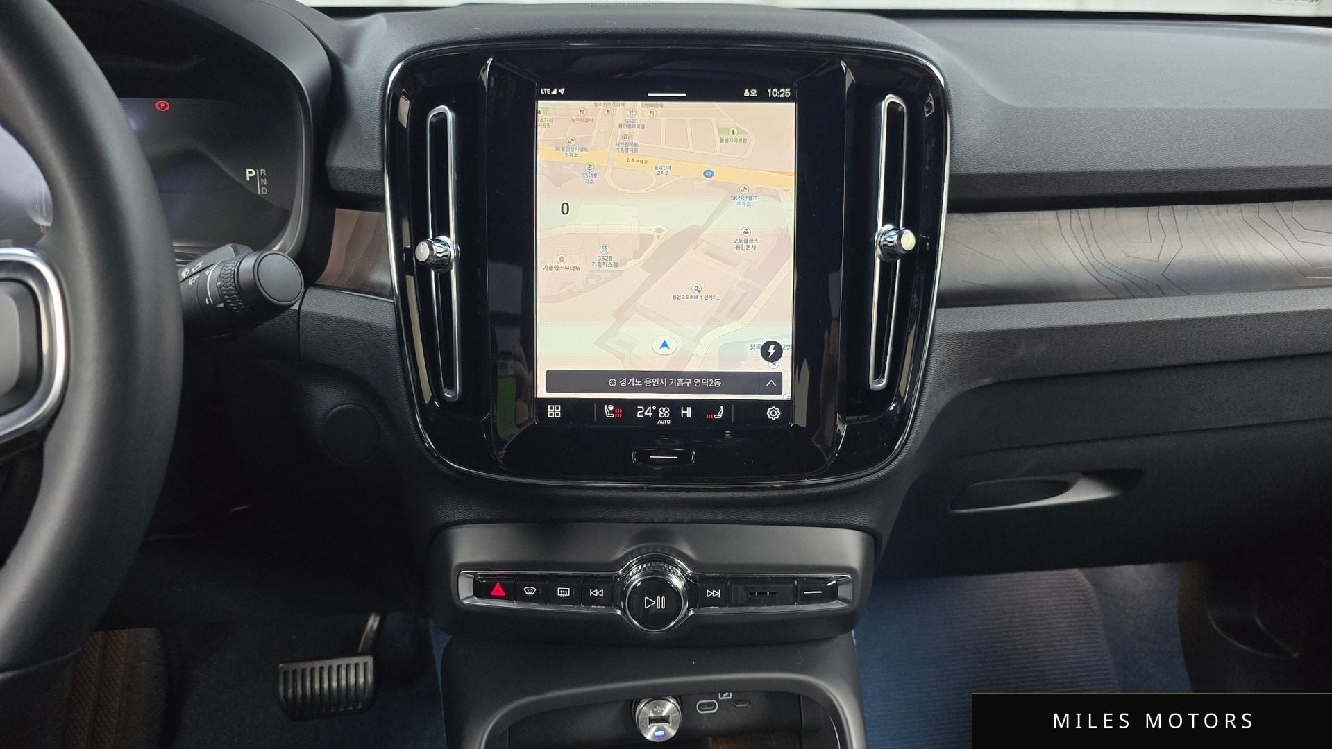 Volvo C40 리차지 2023 — миниатюра 14