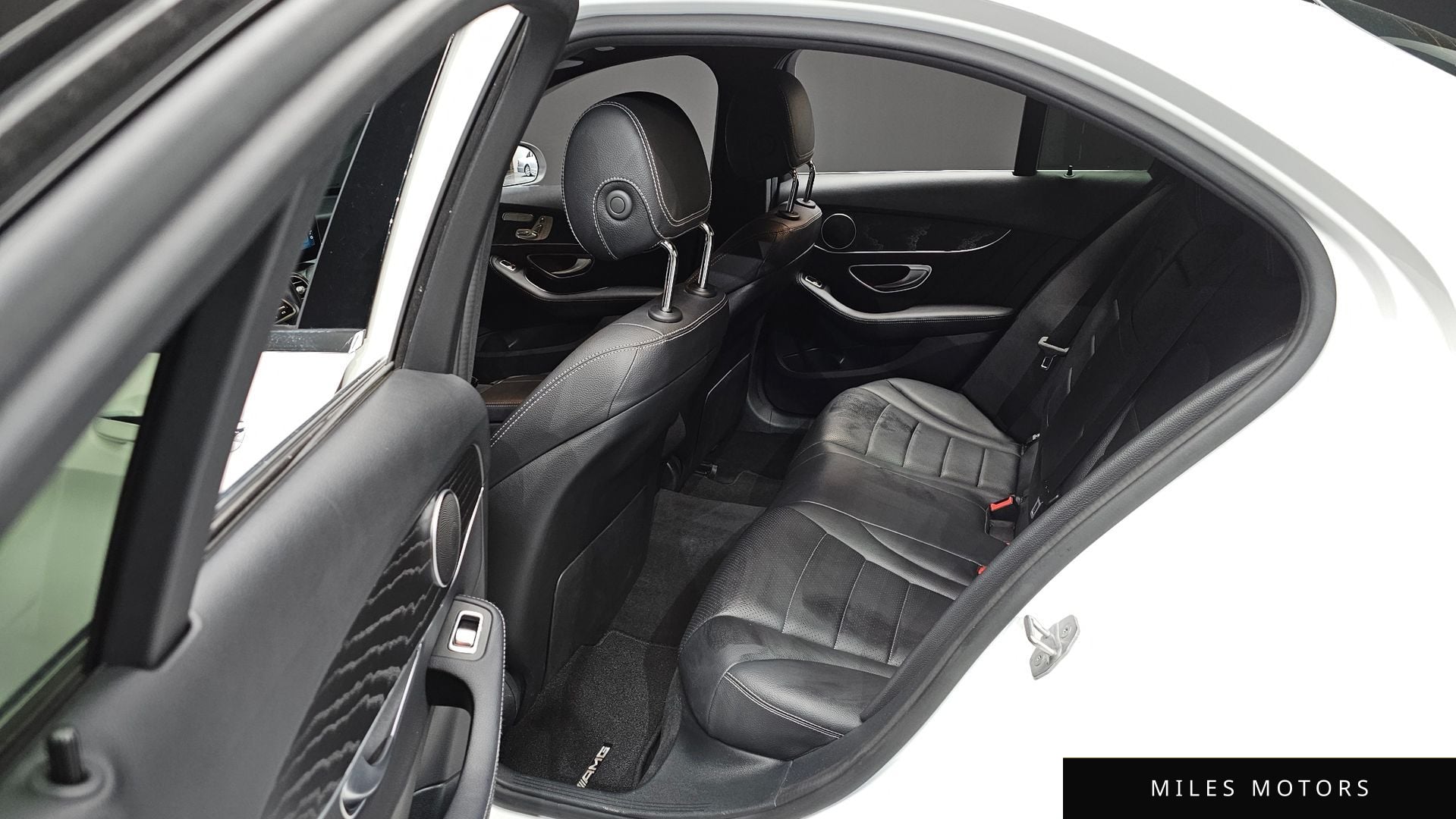 Mercedes-Benz C-Class W205 2019 — миниатюра 11