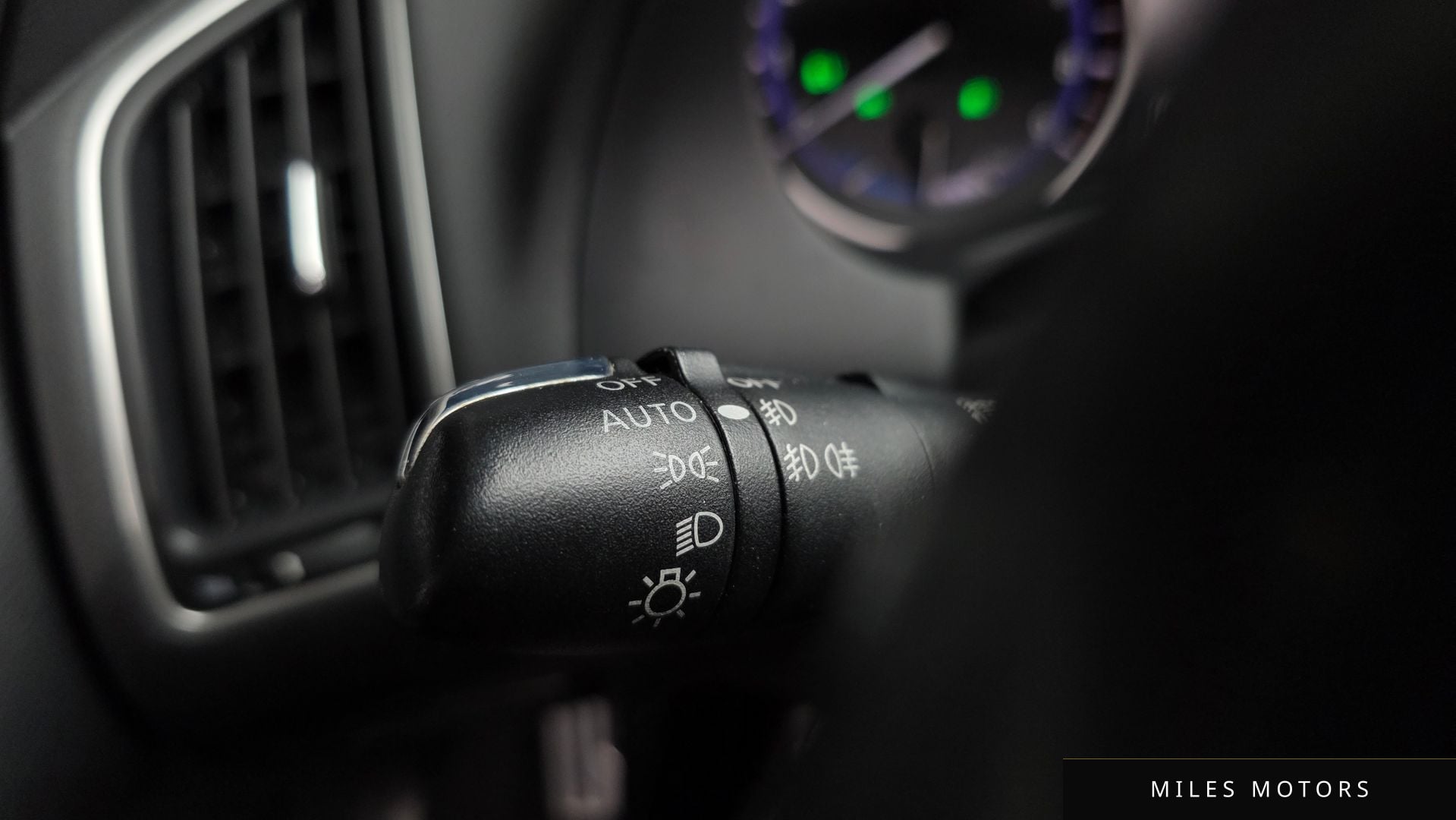 Infiniti Q50 2016 — миниатюра 18